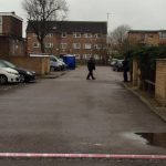 Megöltek egy 1 éves kisfiút, egy másik fiatalt pedig fejbe lőttek a hétvégén Londonban