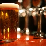 Hol mennyibe kerül a sör Nagy-Britanniában és más európai városokban