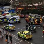 Letért az útról és 5 embert gázolt el egy autó Londonban