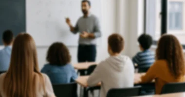 Négynapos munkahét az iskolákban Angliában? Egyre többen sürgetik a kormányt a program elindítására