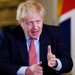 £500-os támogatást és £1000-os büntetést vezetnek be Angliában a karantén kapcsán