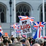 Még ki sem lépett Nagy-Britannia, de már több, mint £500-ot bukott rajta minden háztartás