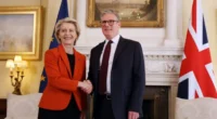 Történelmi pillanat, megköttetett az új Brexit-reset megállapodás az EU és Nagy-Britannia közt - a brit miniszterelnök bejelentése