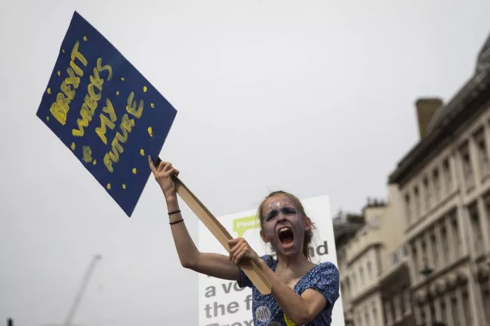 100,000-en vonultak az utcákra Londonban a Brexit miatt - ilyen volt a tüntetés képekben 5