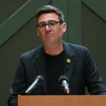Új korszak a brit politikában: mikor, és hogyan jön az új miniszterelnök és lesznek-e előrehozott parlamenti választások