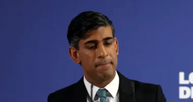 „A brit miniszterelnök úgy gondolta a kormánynak hagynia kellene meghalni az embereket” – megdöbbentő naplóbejegyzések láttak napvilágot