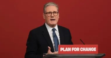 A brit miniszterelnök mai beszéde, és ígéretei az ország jövőjét és az életszínvonal javítását illetően