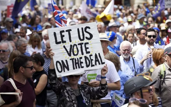 Elképesztően sok aláírás gyűlt össze a második Brexit népszavazás kiharcolására alig pár nap alatt 2