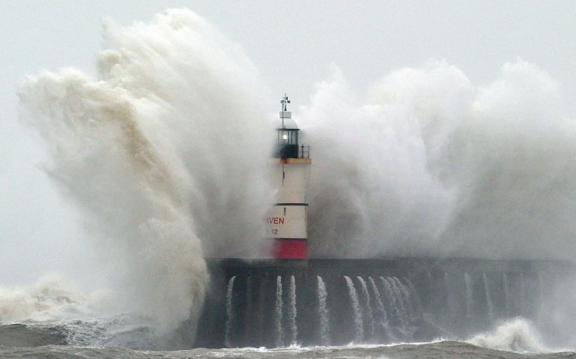 britain-weather-storm-466920587-5628a21225f14