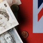 Hatalmas zuhanásban az angol font: több, mint 50 Ft-ot esett pár hét alatt