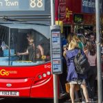 Hétfőtől új fajta buszjegy lép életbe Londonban, amivel milliók spórolhatnak