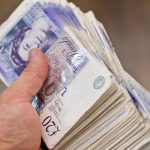 £10,000-os összeget javasol minden 55 év alatti polgárnak egy szervezet Nagy-Britanniában