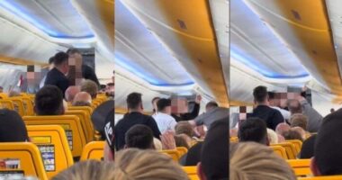 Verekedés tört ki a Ryanair egyik angliai járatán, miután az egyik utaskísérőnek "lekevertek egyet"