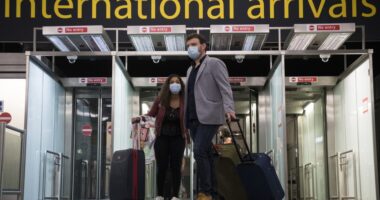 külföldi utazás nyaralás covid szabályok