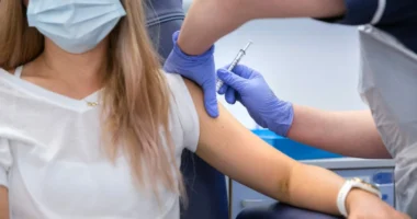 Milliókon segíthet az új, rák elleni injekció az Egyesült Királyságban - Forradalmi újítás a rákkezelésben