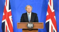 Mától ismét enyhülnek a korlátozások Nagy-Britanniában: mi változik?