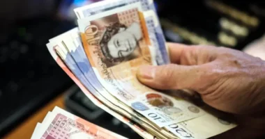 Egyre kevesebben dolgoznak, akik segélyt, támogatást kapnak Angliában - nyilvánosságra hozták az adatokat, ami oly sokakat dühít