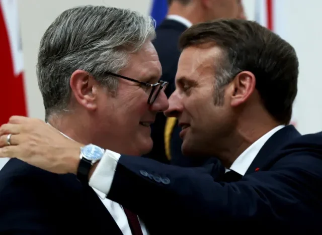 Új brit–francia migrációs egyezmény készül: Hetente 50 migránst küldhet vissza az Egyesült Királyság Franciaországba