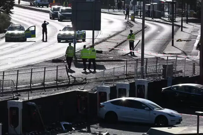 Horrorbaleset Londonban az A40-esen: 1 halott, 3 sérült