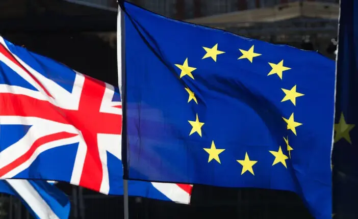 Elképesztő sokan, majdnem fél millióan léptek az EU-s állampolgárok Nagy-Britanniából az utóbbi időben