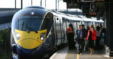 Figyelem! Hétfőtől ötszörösére emelik a pénzbüntetést, ha nincs érvényes jegyed a vonaton Nagy-Britanniában