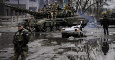 Vlagyimir Putyin csapatait „elverték” Donbászban, mivel túl korán küldte őket csatába