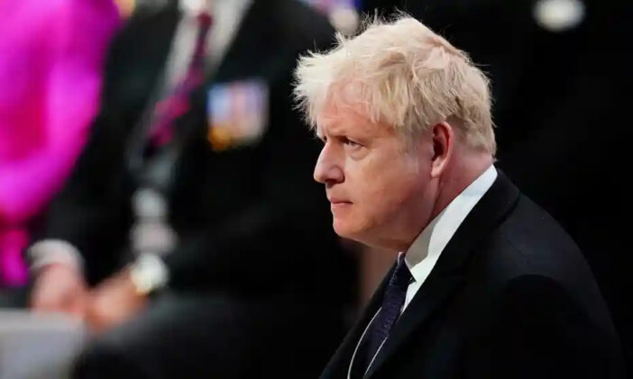 Boris Johnson „próbaidőn van” és még úgy is eltávolíthatják a miniszterelnöki posztról, hogy megnyerte a bizalmatlansági szavazást… 3