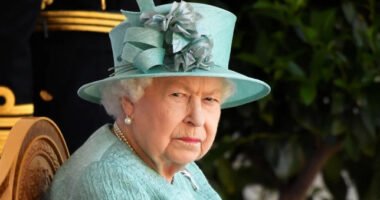 Kiderült, hogy az angol királyi család masszívan, majdnem 15 millió fonttal túlköltekezett!