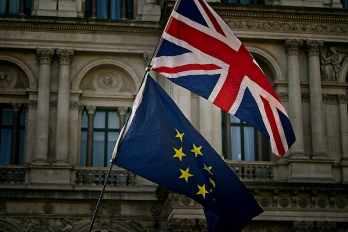 A Nagy-Britanniában élők kétharmada támogatja, hogy népszavazás legyen az EU-hoz való újbóli csatlakozásról 3