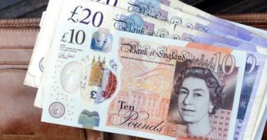 Fiatal diákok milliói lehetnek jogosultak több száz vagy akár ezer font visszatérítésre Nagy-Britanniában