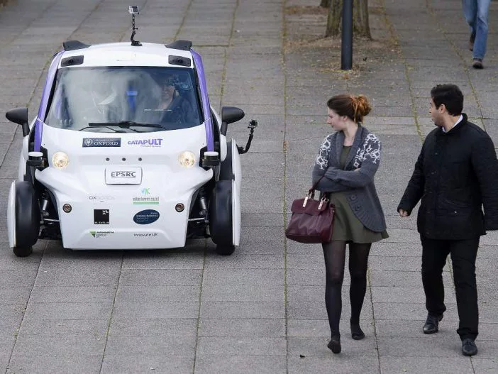 Hamarosan sofőr nélküli taxikkal is közlekedhetünk Londonban 1
