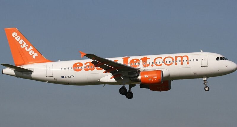 Hatalmas balhé: tömegverekedés tört ki az EasyJet angliai járatán