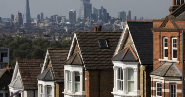 Először £250,000 fölött az ingatlanok átlagos ára Nagy-Britanniában: brutális különbségek, hol mit kapsz ennyiért