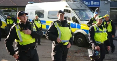 A bíróság döntött: el kell távolítani a menekülteket az essexi migránsszállóból, ahol az erőszakos tüntetések voltak