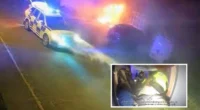 Rendkívüli jelenetek: égő házba rohant be és mentett ki egy nőt egy rendőr Angliában