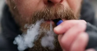 Betiltják az eldobható vape-eket Angliában