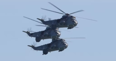 Ilyen még nem volt a háború kezdete óta! Nagy-Britannia katonai helikoptereket küld Ukrajnába