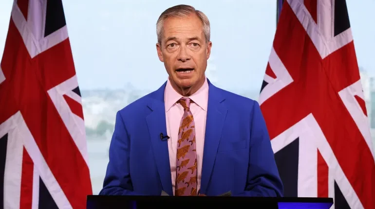 Politikai földrengés Nagy-Britanniában: Nigel Farage lemondott