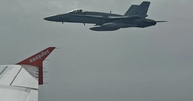 Vadászgépet küldtek az egyik londoni easyJet járathoz, miután az egyik utas a gépen "bombával fenyegetőzött"