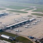 Súlyosan megsérült egy repülőgép, amikor megpróbált leszállni az erős szélben a londoni Stansted repülőtéren