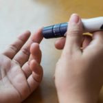 Új gyorstesztelőt fejlesztett ki egy brit cég, amivel 15 perc alatt ki tudják mutatni, elkaptuk-e a koronavírust