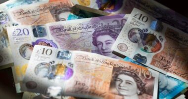 Így változott a minimálbér, az átlagfizetés és a megélhetési költségek az elmúlt 10 évben az Egyesült Királyságban