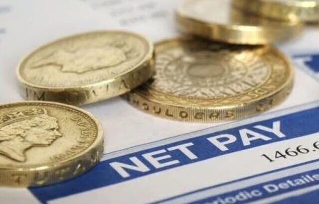 Friss hír a fizetések alakulása kapcsán az Egyesült Királyságban – ennek nem fogunk örülni