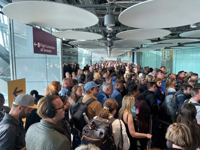 31 nap sztrájk Nagy-Britannia legnagyobb repülőterén a nyáron