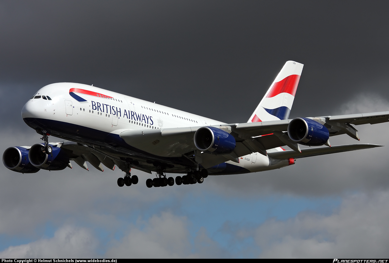 Kényszerleszállást hajtott végre egy utasszállító Londonban: az utasok áldják a pilótát 2