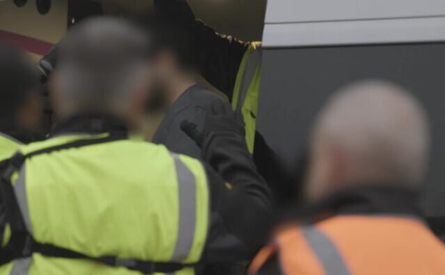 Ez már nevetséges, nem is botrányos – Visszajött újra az egyik migráns csónakkal a csatornán, akit nemrég kitoloncoltak