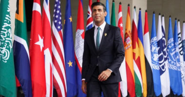 Óriási hír! Hatalmas, közel 10%-os minimálbér emelés jön közel 2.5 millió dolgozó számára Nagy-Britanniában, plusz további támogatások