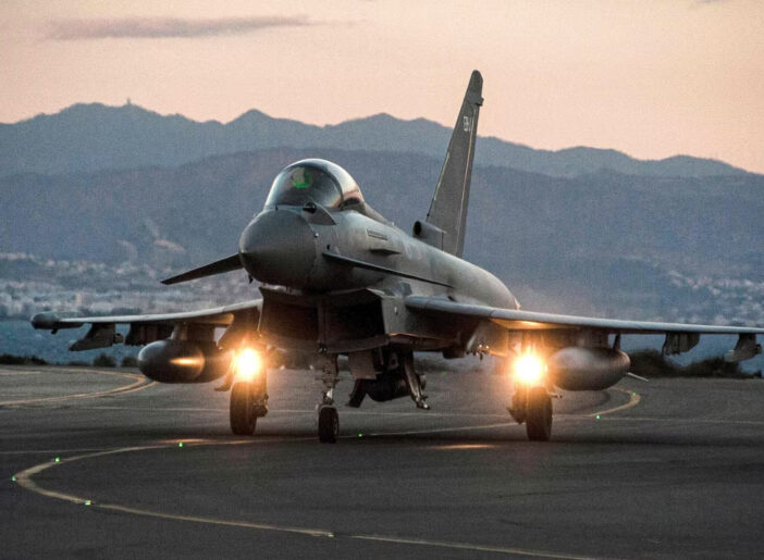 Oroszország figyelmeztette Nagy-Britanniát és egész Európát: "A harci repülők küldésének katonai és politikai következményei lesznek" 4