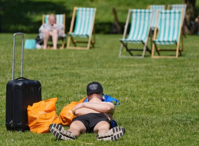 Jön az első hőhullám Nagy-Britanniában, 30C fölötti hőmérsékletekkel – itt van, hol milyen meleg lesz és meddig tart