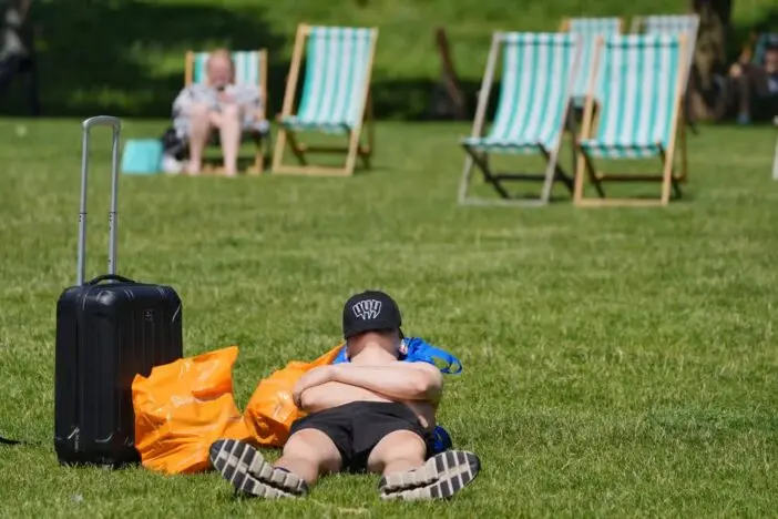 Jön az első hőhullám Nagy-Britanniában, 30C fölötti hőmérsékletekkel - itt van, hol milyen meleg lesz és meddig tart